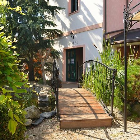 Hotel Via Ironia Vysoké Mýto Екстериор снимка