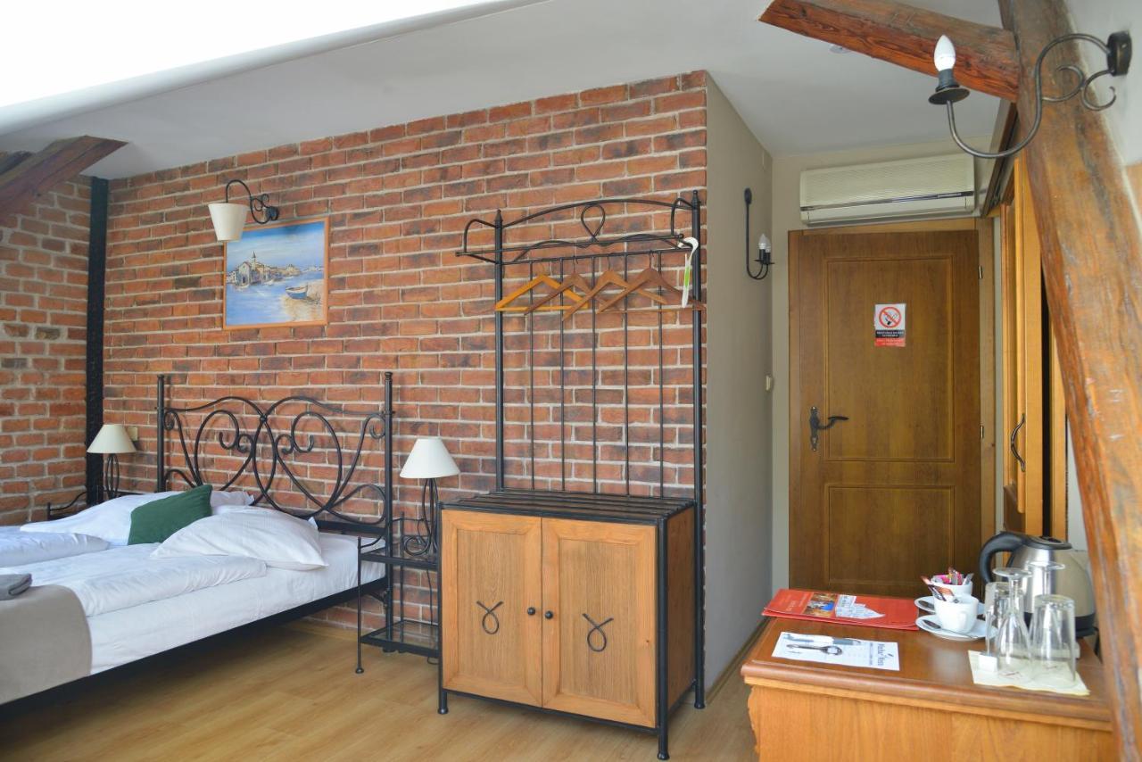 Hotel Via Ironia Vysoké Mýto Екстериор снимка