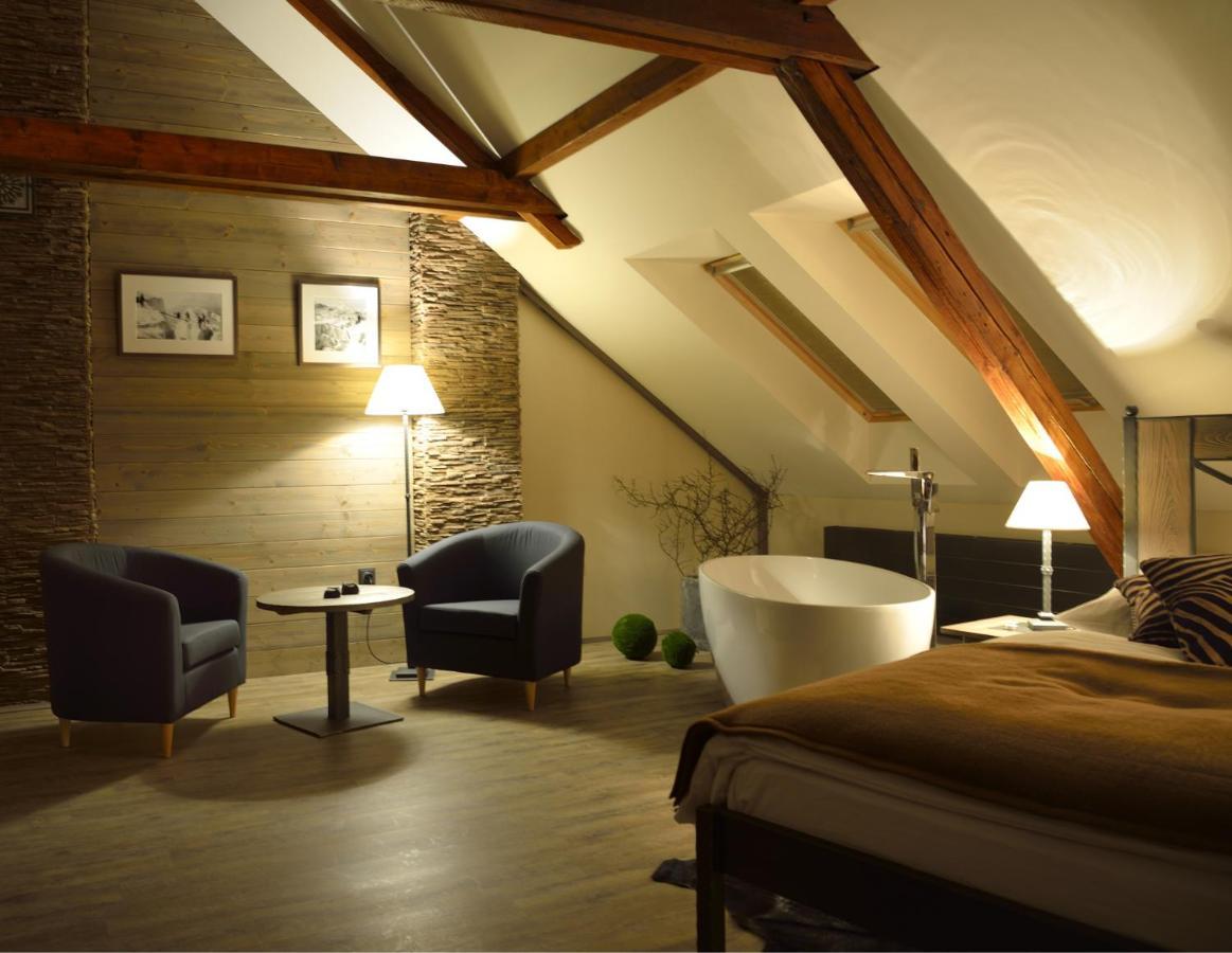 Hotel Via Ironia Vysoké Mýto Екстериор снимка