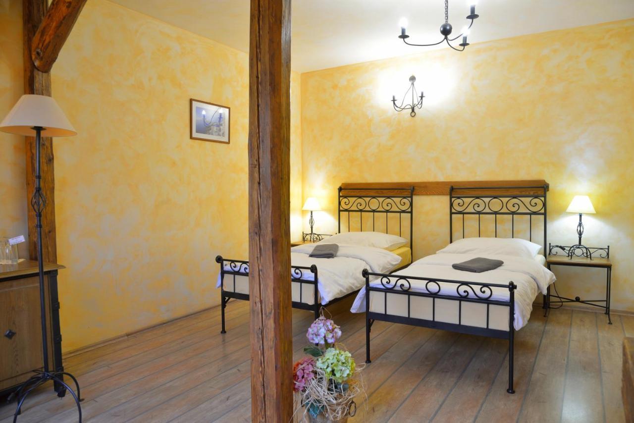 Hotel Via Ironia Vysoké Mýto Екстериор снимка