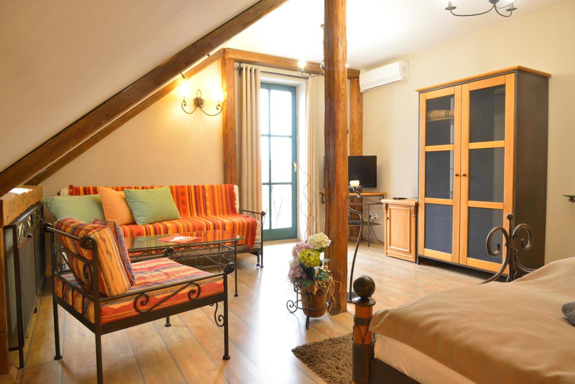 Hotel Via Ironia Vysoké Mýto Екстериор снимка