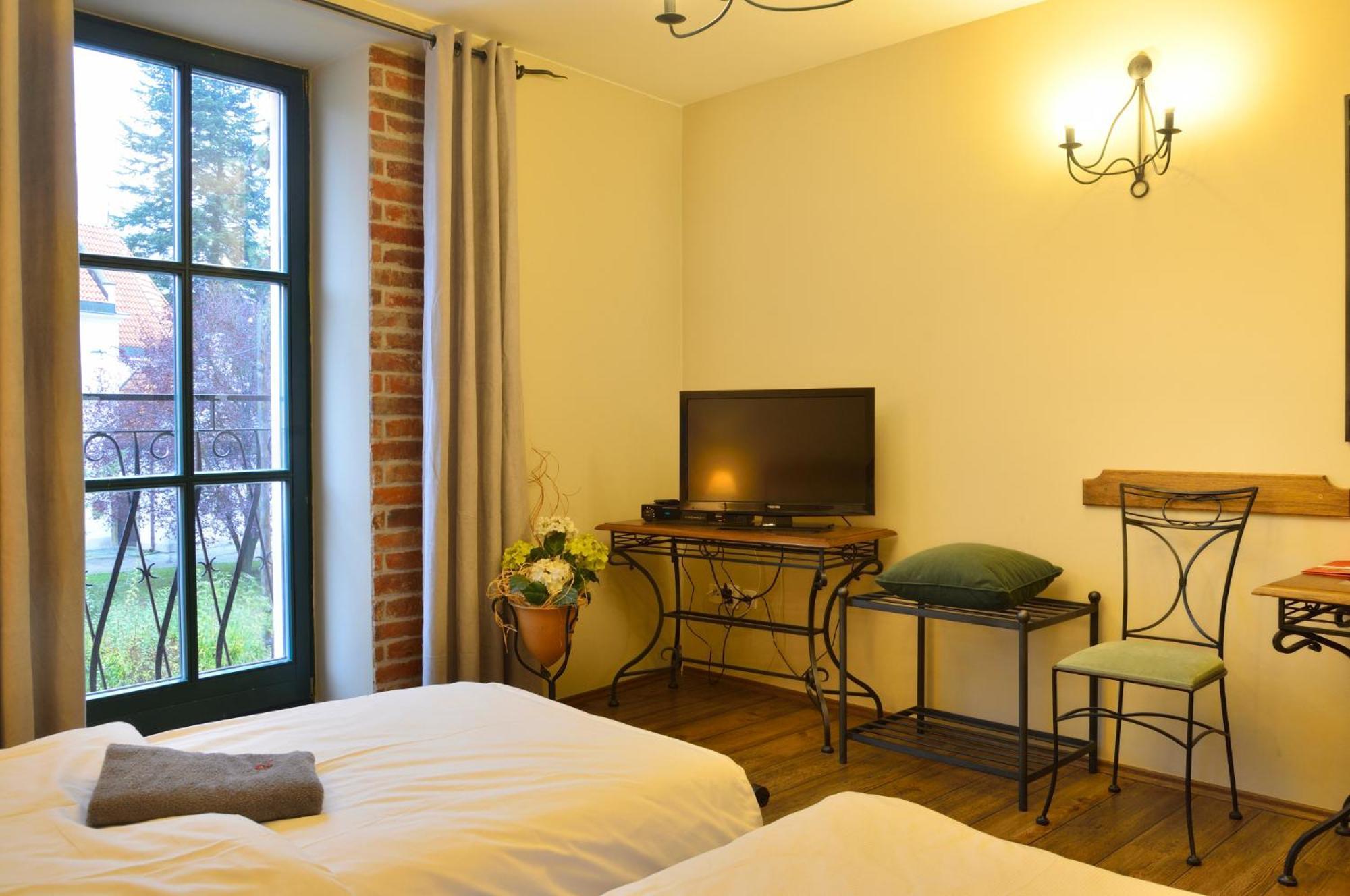 Hotel Via Ironia Vysoké Mýto Екстериор снимка