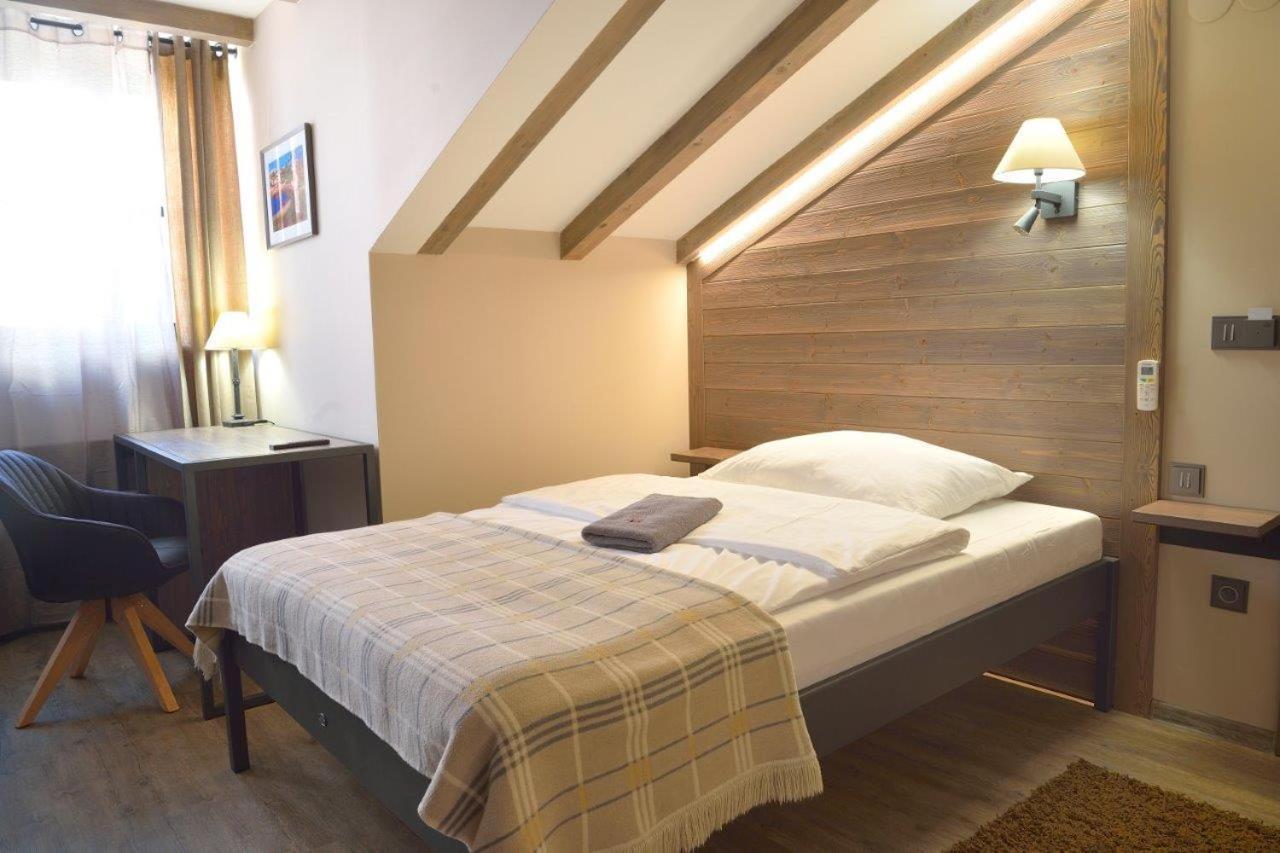 Hotel Via Ironia Vysoké Mýto Екстериор снимка